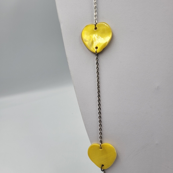 Yellow Heart w/ Silver Chain - Picture 5 of 9